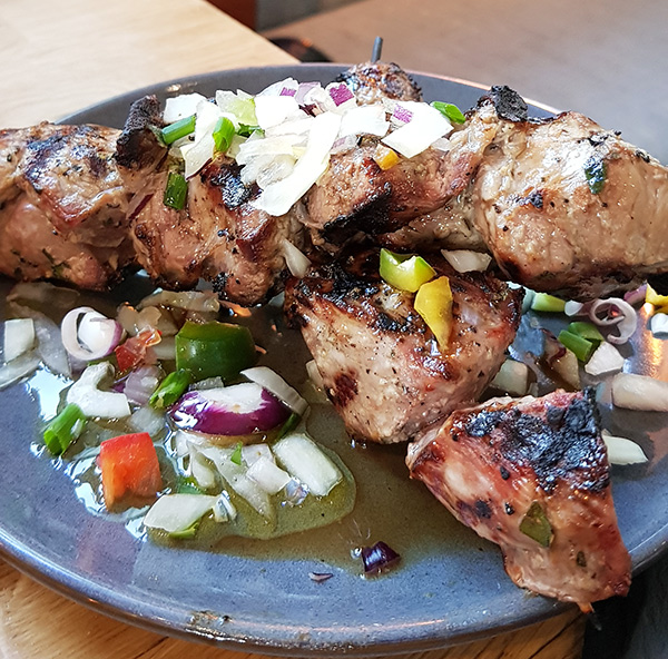 lamb-souvlaki-from-halloumi-glasgow