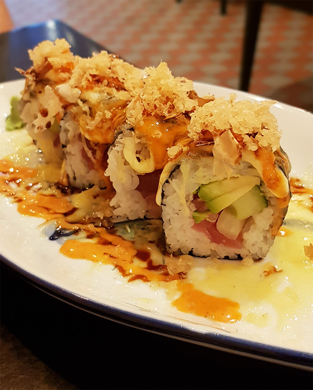 nuku-nuku-volcano-roll