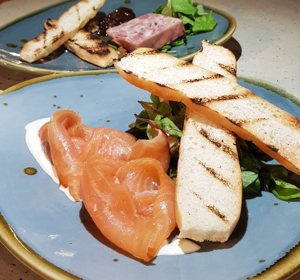 the-hyndland-fox-salmon